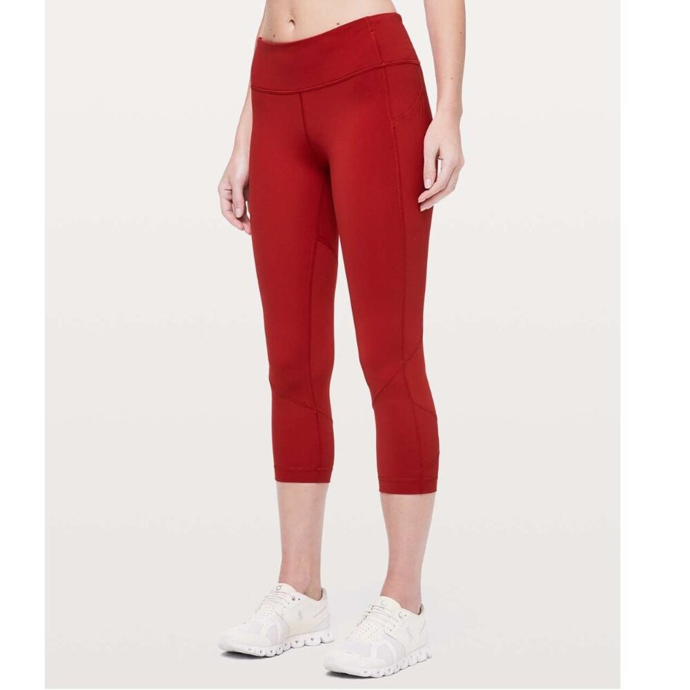 Lululemon Pace Rival Crop 22" in Dark Red